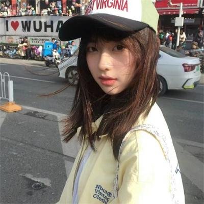 怪物少女妮莫娜